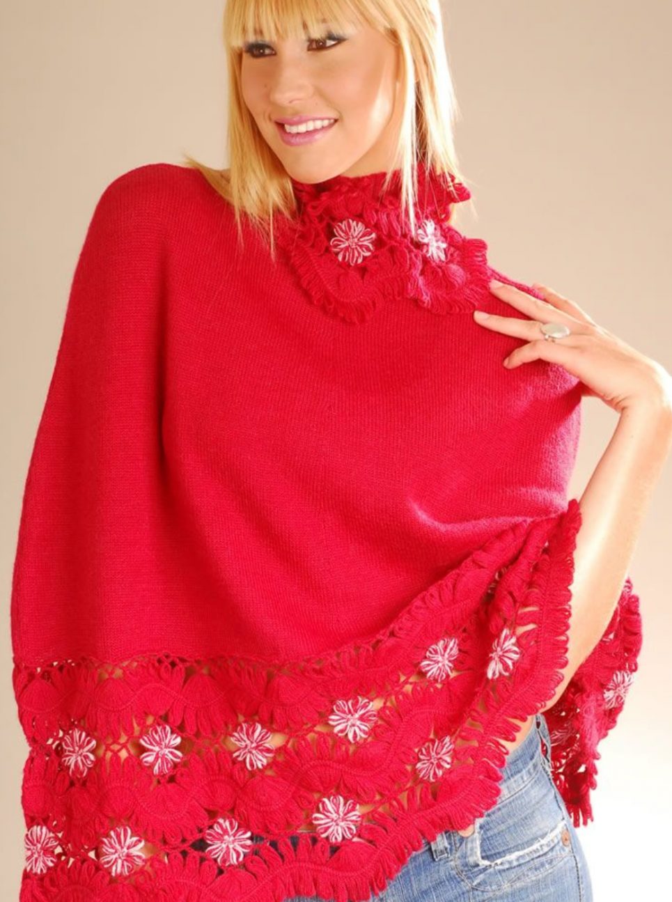 Lady’s poncho with mock neck