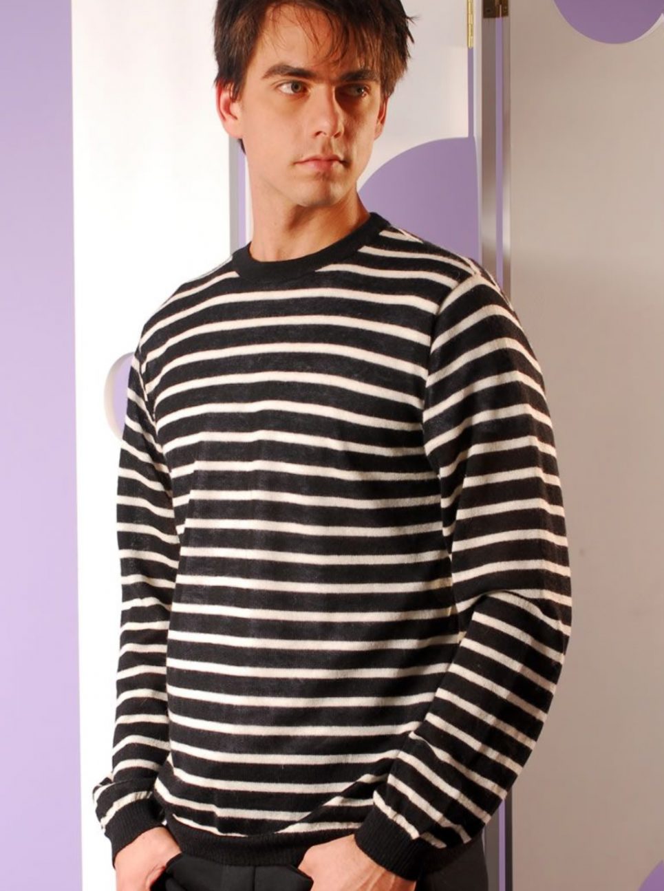 Light Stripped Sweater for Men with a Crew Neck