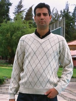 Alpaca Sweater for Men with a V Neck and a Diamond Design